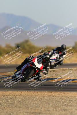 media/Dec-09-2023-SoCal Trackdays (Sat) [[76a8ac2686]]/Turn 15 Set 2 (245pm)/